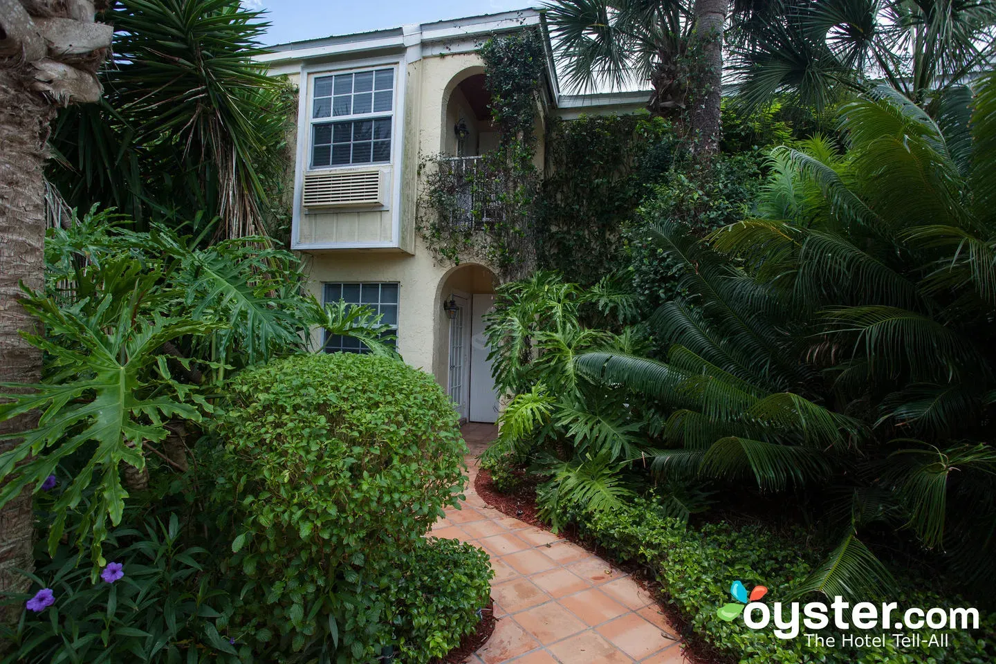 Why Caribbean Court Boutique Hotel Vero Beach Stays on My Shortlist